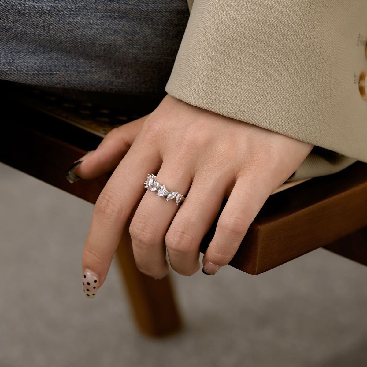 [Perla Lux]Delicate Multi Cut Ring