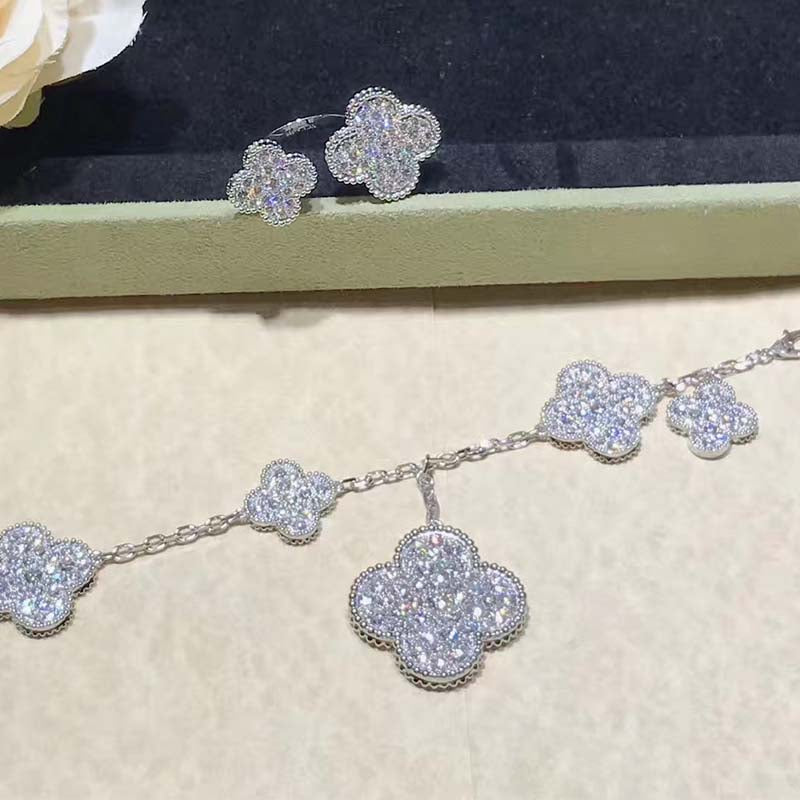 [Perla Lux]CLOVER 6 MOTIFS SILVER DIAMOND BRACELET
