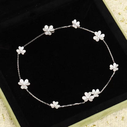 [Perla Lux]FRIVOLE SILVER 9 FLOWERS NECKLACE