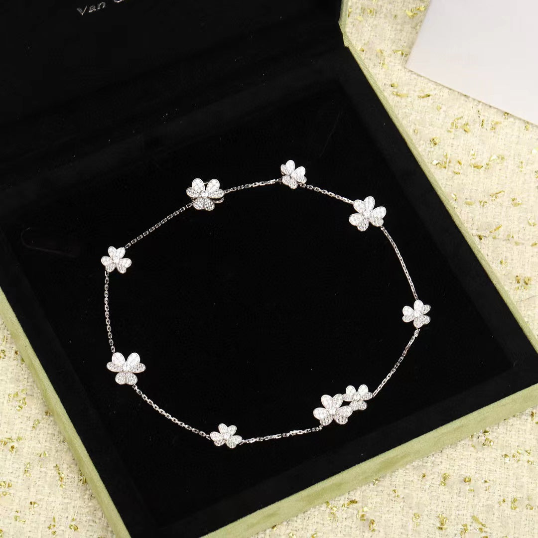 [Perla Lux]FRIVOLE SILVER 9 FLOWERS NECKLACE