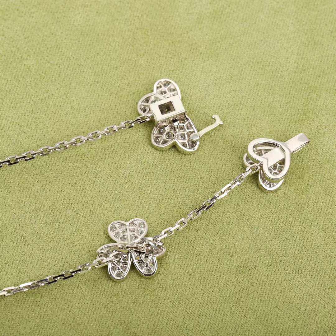 [Perla Lux]FRIVOLE SILVER 9 FLOWERS NECKLACE