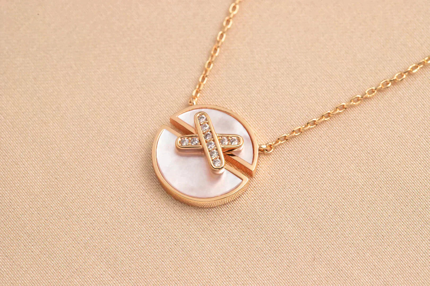 [Perla Lux]JEUX DE ROSE GOLD DIAMOND NECKLACE