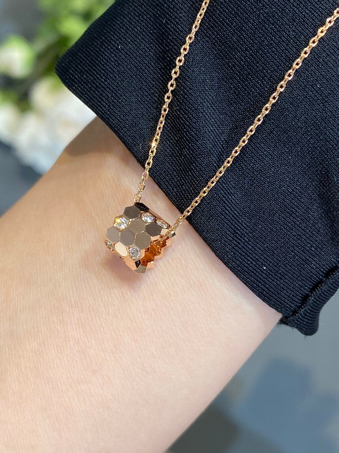 [Perla Lux]BEE LOVE DIAMOND NECKLACE