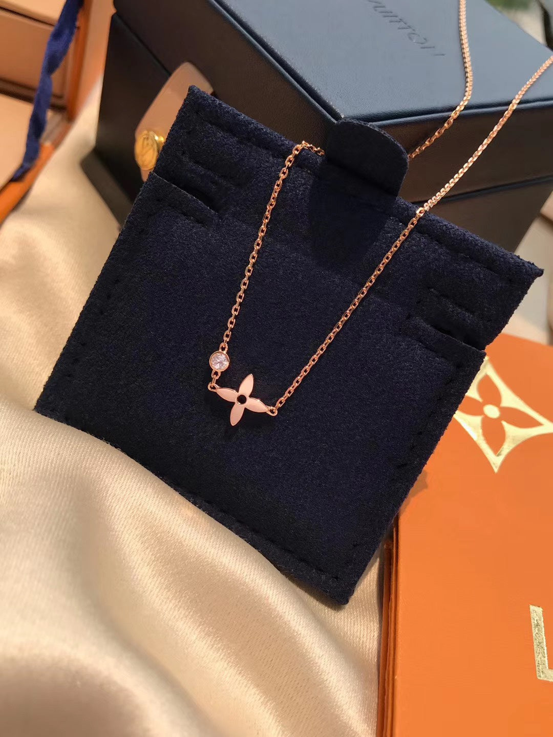 [Perla Lux]BLOSSOM PENDANT PINK GOLD AND DIAMOND