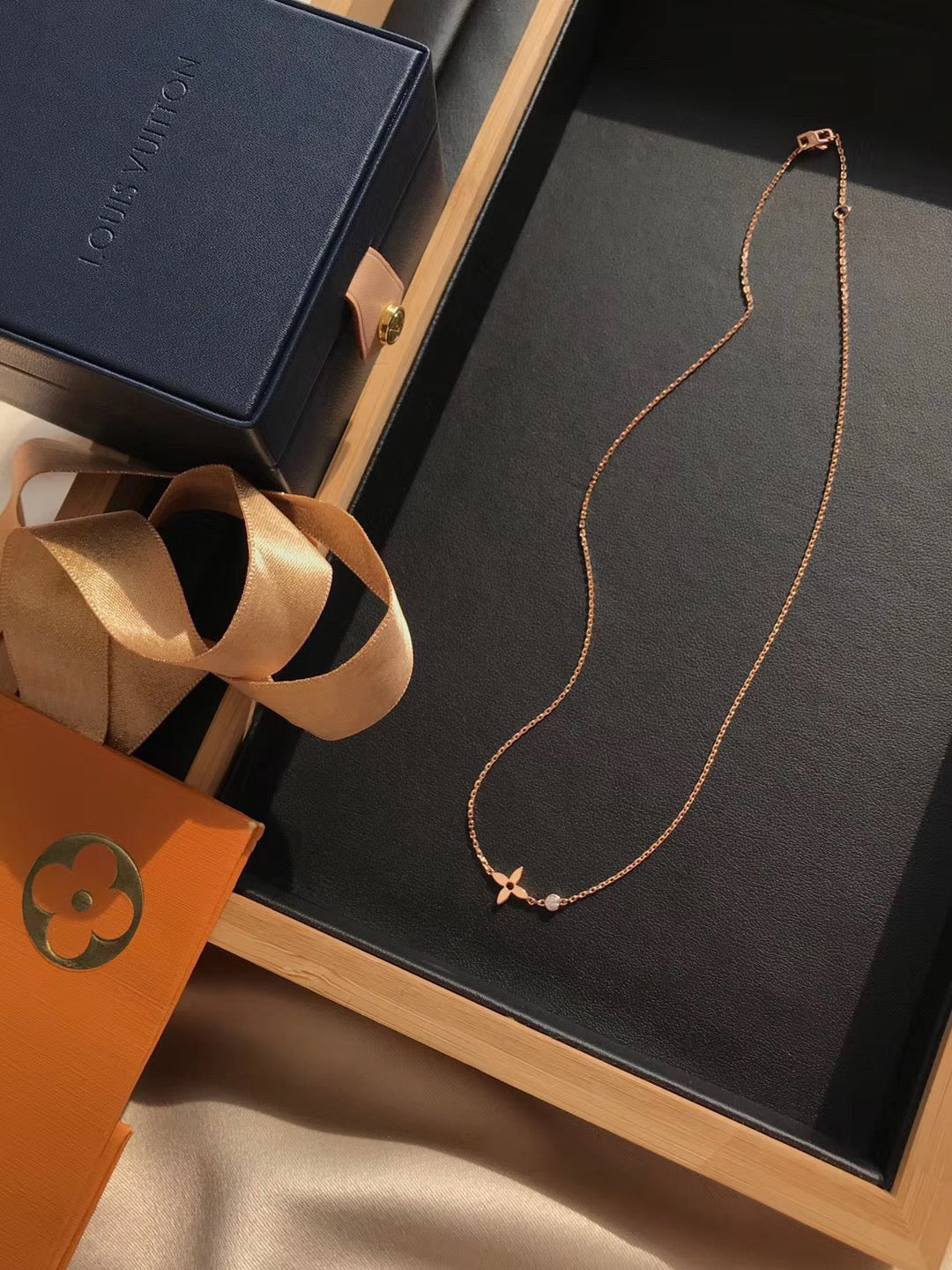 [Perla Lux]BLOSSOM PENDANT PINK GOLD AND DIAMOND
