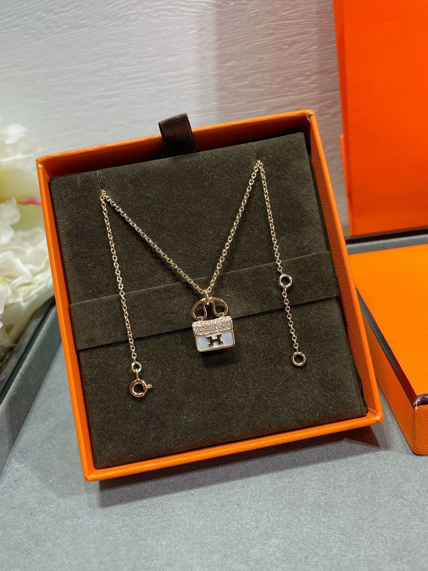 [Perla Lux]H CIRCE MOISSANITE PENDANT NECKLACE GOLD