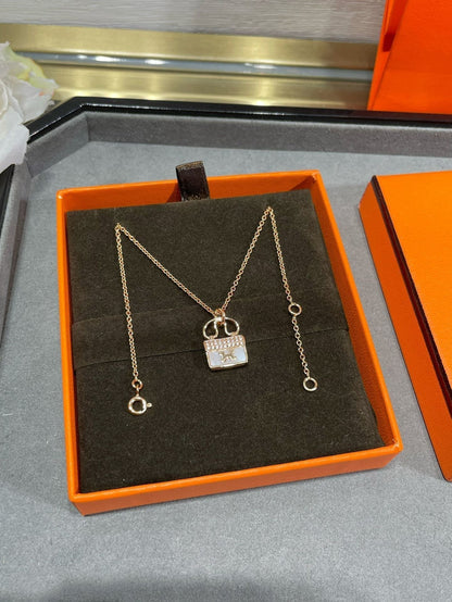 [Perla Lux]H CIRCE MOISSANITE PENDANT NECKLACE GOLD