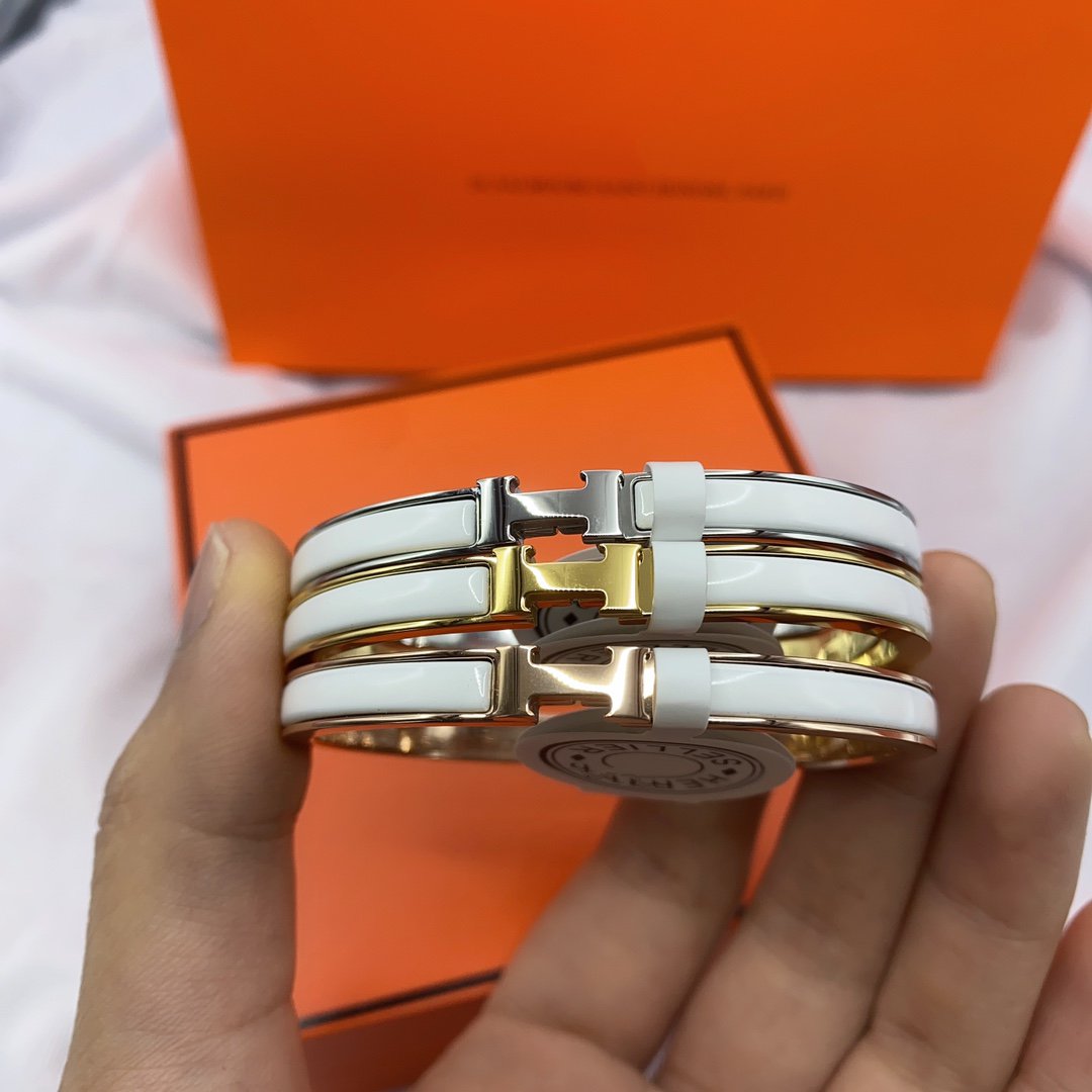 [Perla Lux]CLASSIC HM CLIC WHITE 8MM ENAMEL BRACELET