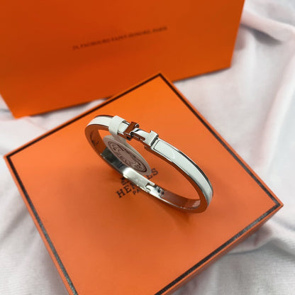 [Perla Lux]CLASSIC HM CLIC WHITE 8MM ENAMEL BRACELET