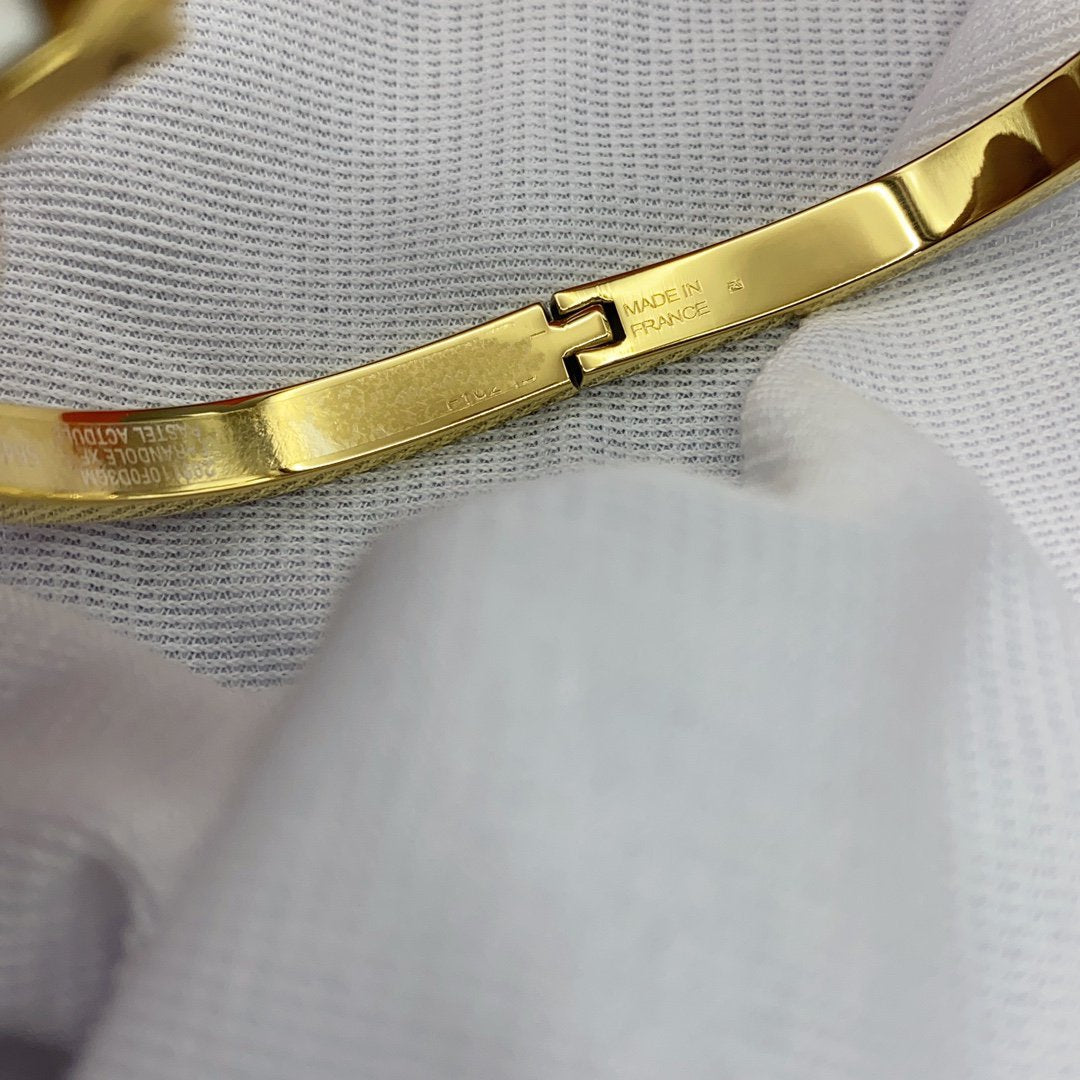 [Perla Lux]CLASSIC HM CLIC WHITE 8MM ENAMEL BRACELET