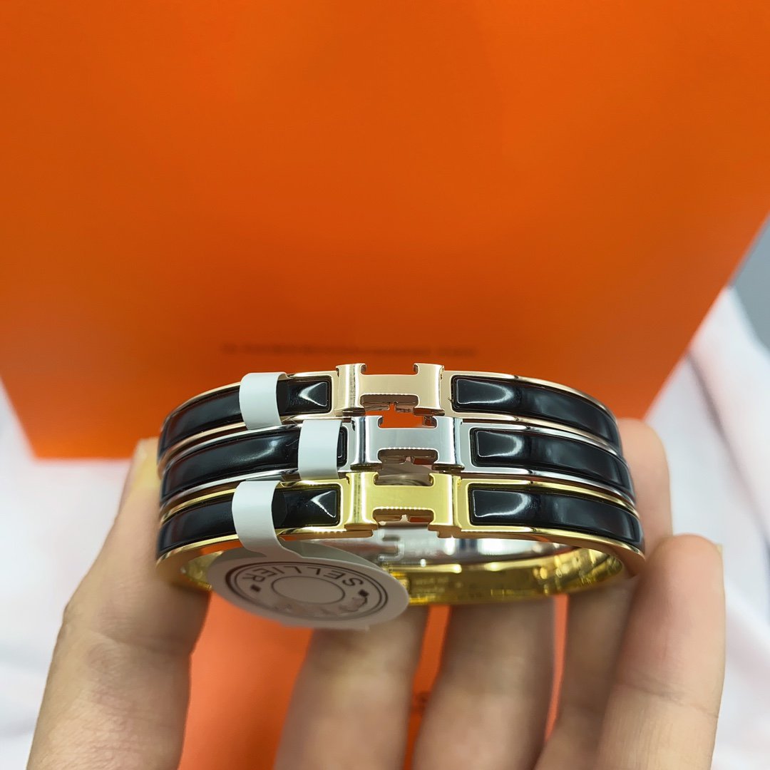 [Perla Lux]CLASSIC HM CLIC BLACK 8MM ENAMEL BRACELET
