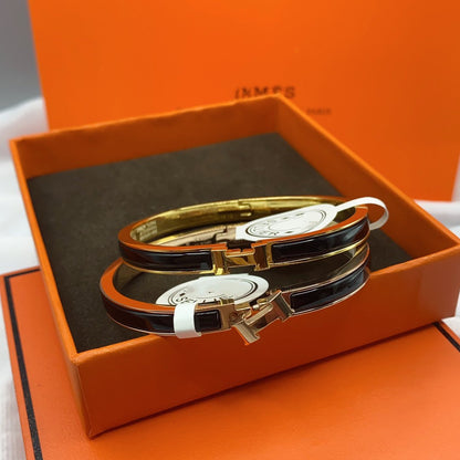 [Perla Lux]CLASSIC HM CLIC BLACK 8MM ENAMEL BRACELET