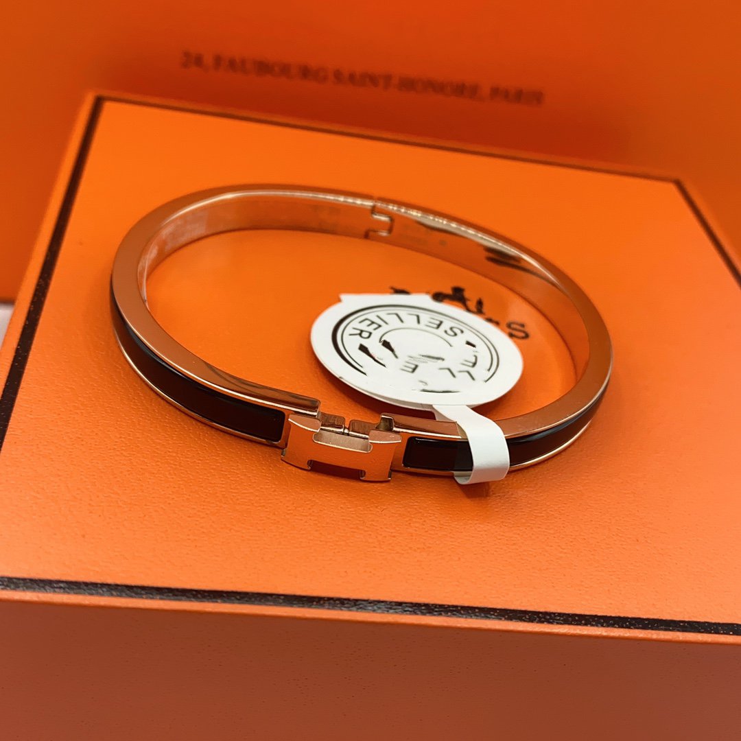 [Perla Lux]CLASSIC HM CLIC BLACK 8MM ENAMEL BRACELET