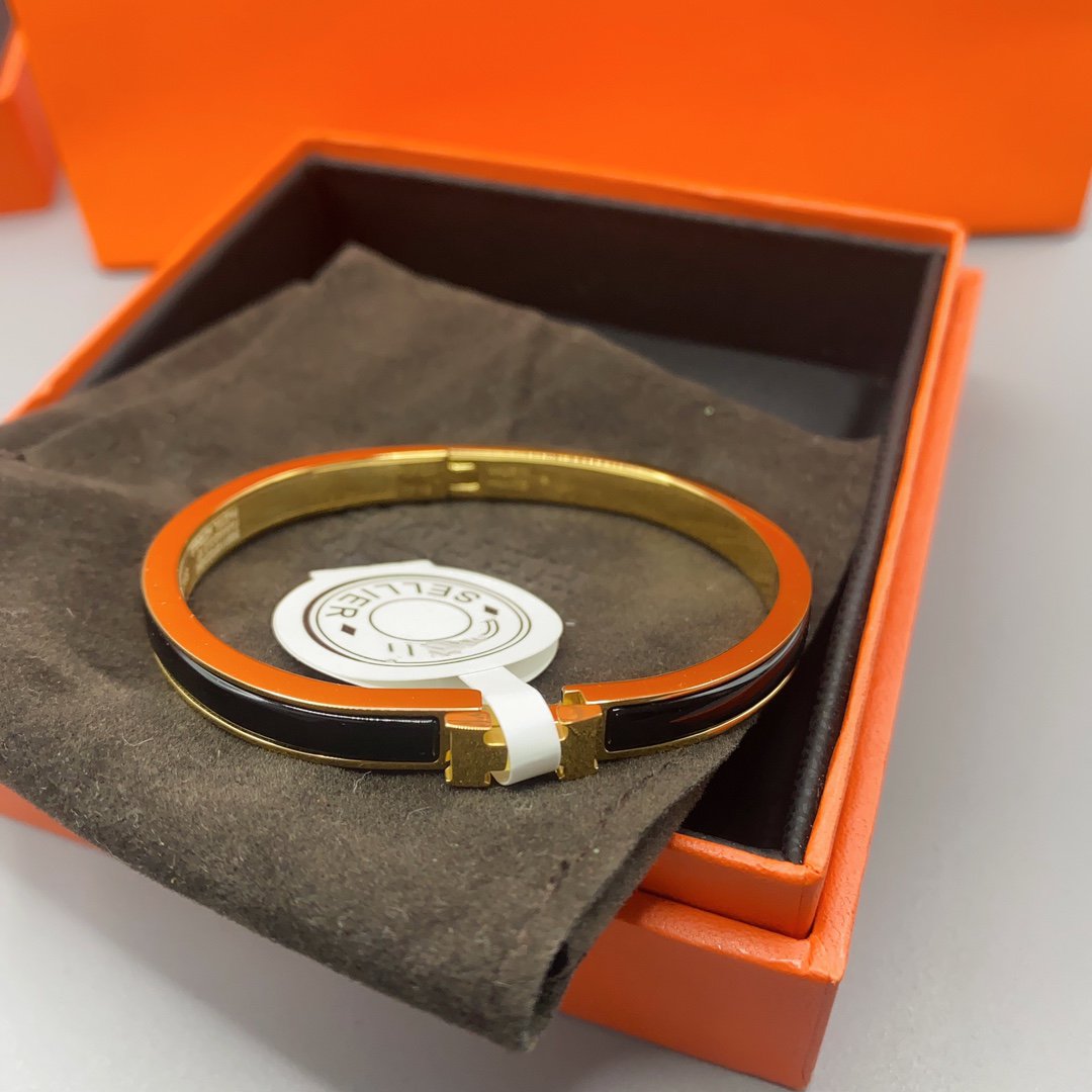 [Perla Lux]CLASSIC HM CLIC BLACK 8MM ENAMEL BRACELET