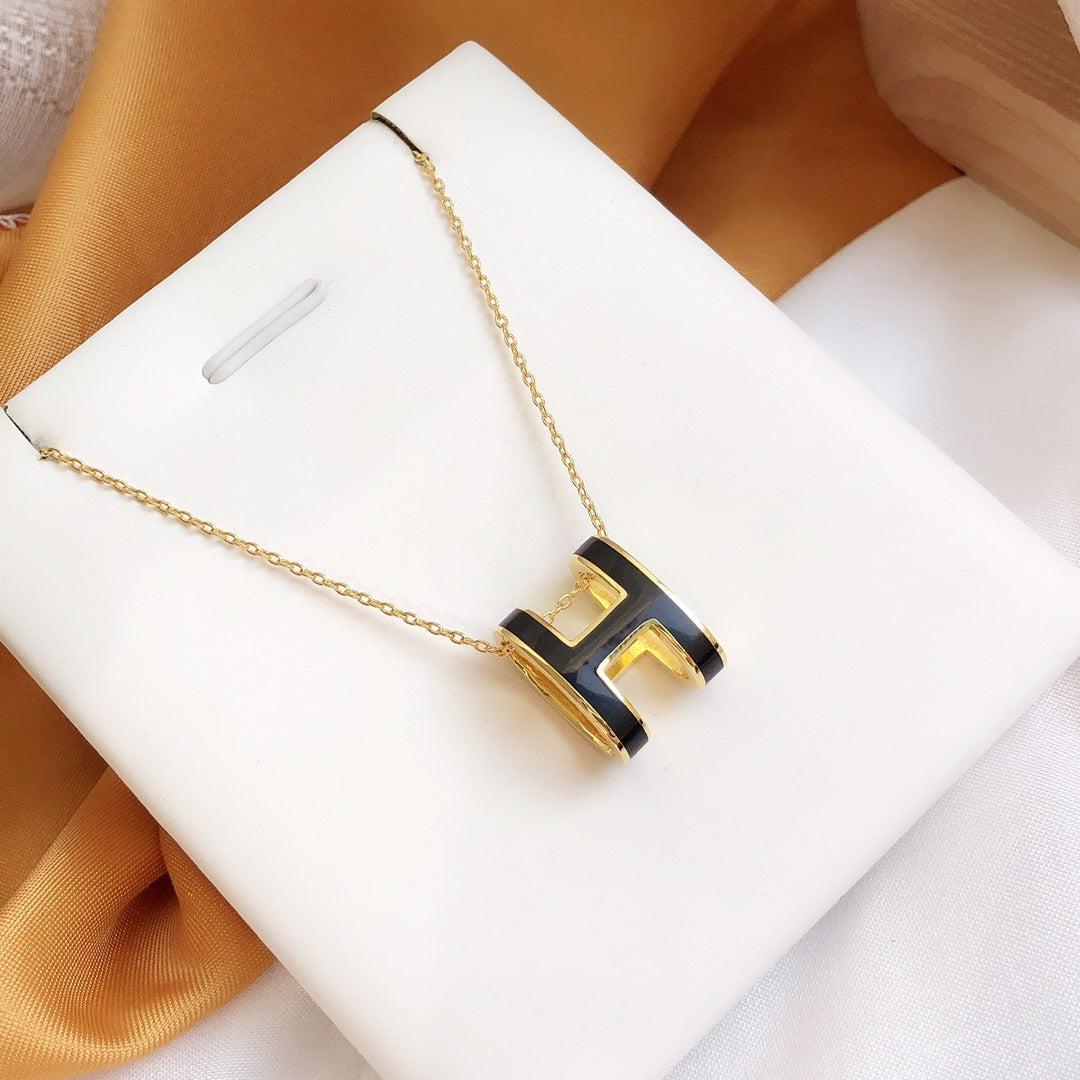[Perla Lux]HM CLIC BLACK ENAMEL GOLD NECKLACE
