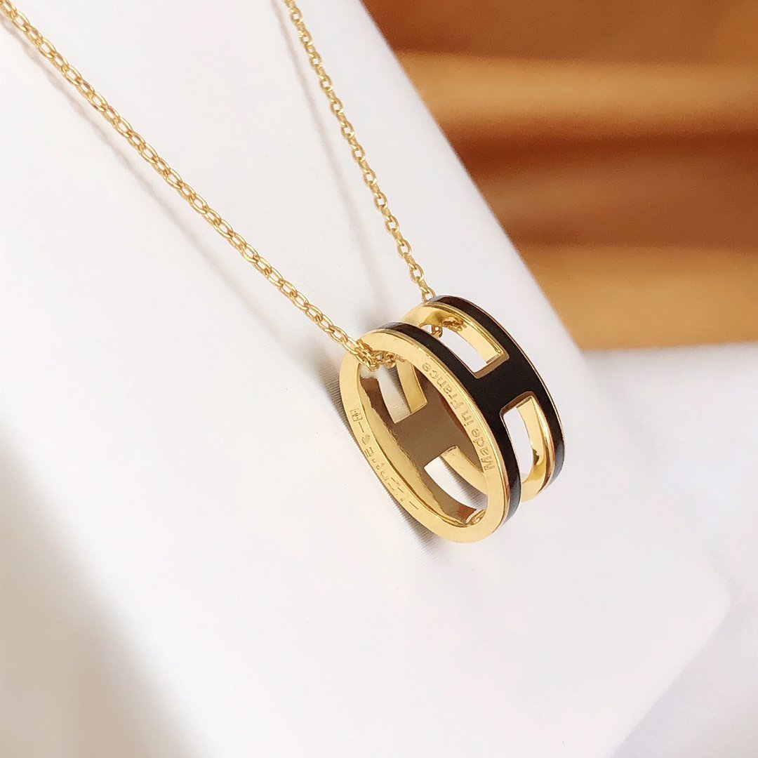 [Perla Lux]HM CLIC BLACK ENAMEL GOLD NECKLACE