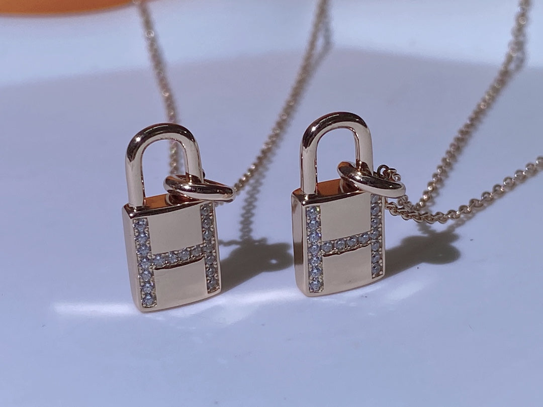 [Perla Lux]HM ADVANCED NICHE LOCK HEAD NECKLACE DIAMONDS