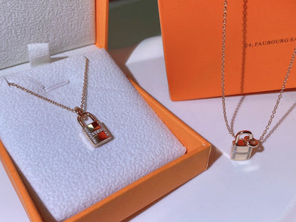 [Perla Lux]HM ADVANCED NICHE LOCK HEAD NECKLACE DIAMONDS
