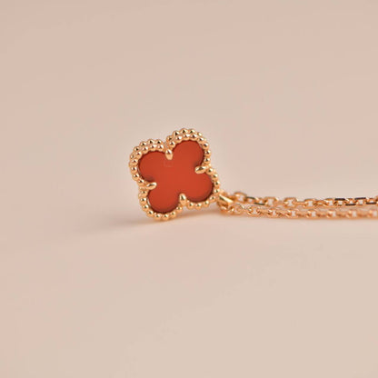 [Perla Lux]CLOVER MINI 9.5MM WHITE CARNELIANS NECKLACE