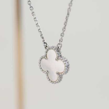 [Perla Lux]CLOVER  15MM WHITE MOTHER-OF-PEARL SILVER