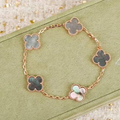 [Perla Lux]CLOVER 5 MOTIF GRAY MOP  BRACELET