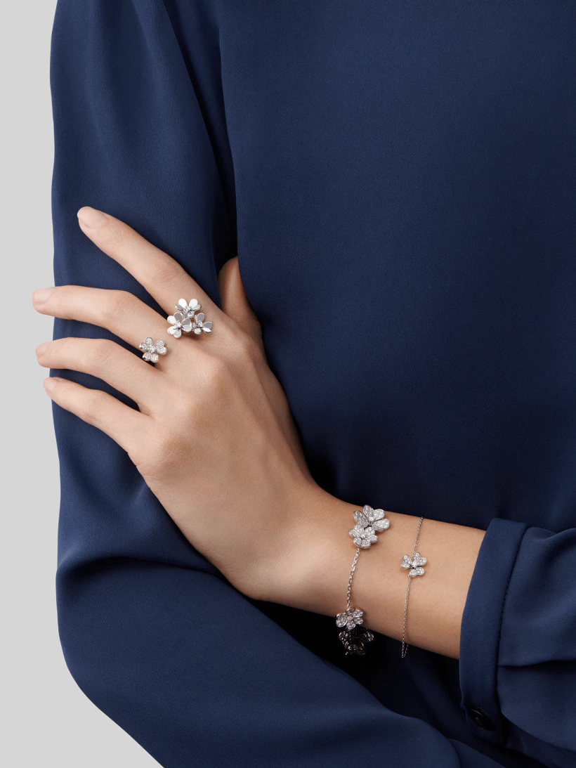 [Perla Lux]FRIVOLE SILVER FLOWER DIAMOND BRACELET
