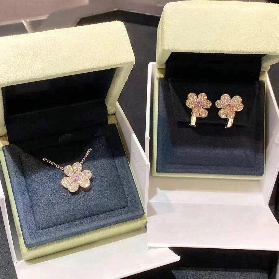 [Perla Lux]FRIVOLE ROSE GOLD FLOWER DIAMOND NECKLACE