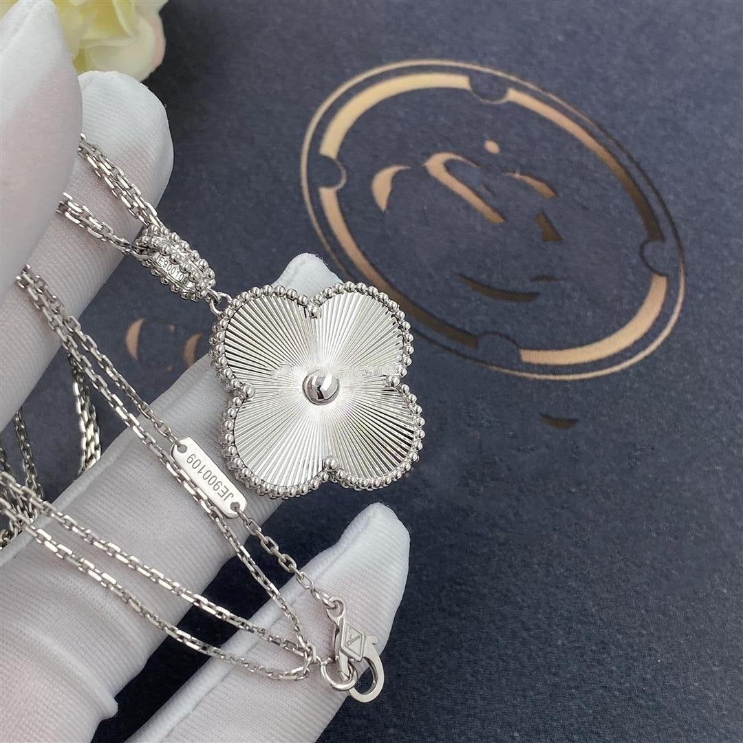 [Perla Lux]CLOVER 25MM SILVER BIG CLOVER NECKLACE