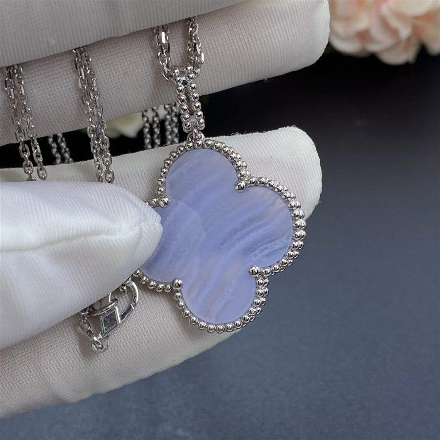 [Perla Lux]CLOVER SILVER CHALCEDONY BIG CLOVER NECKLACE