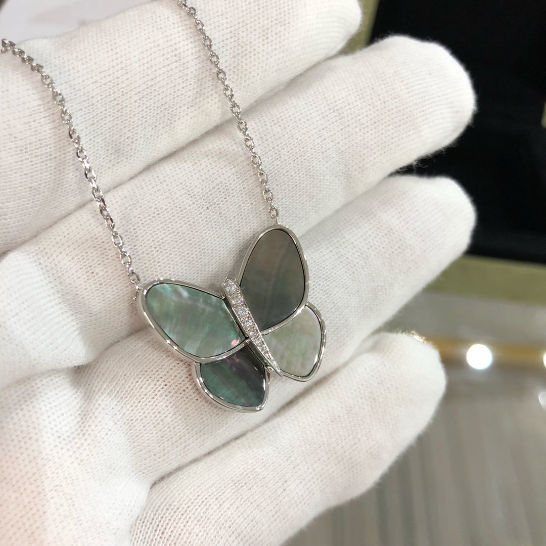 [Perla Lux]LARGE BUTTERFLY SILVER PENDANT DIAMOND NECKLACE