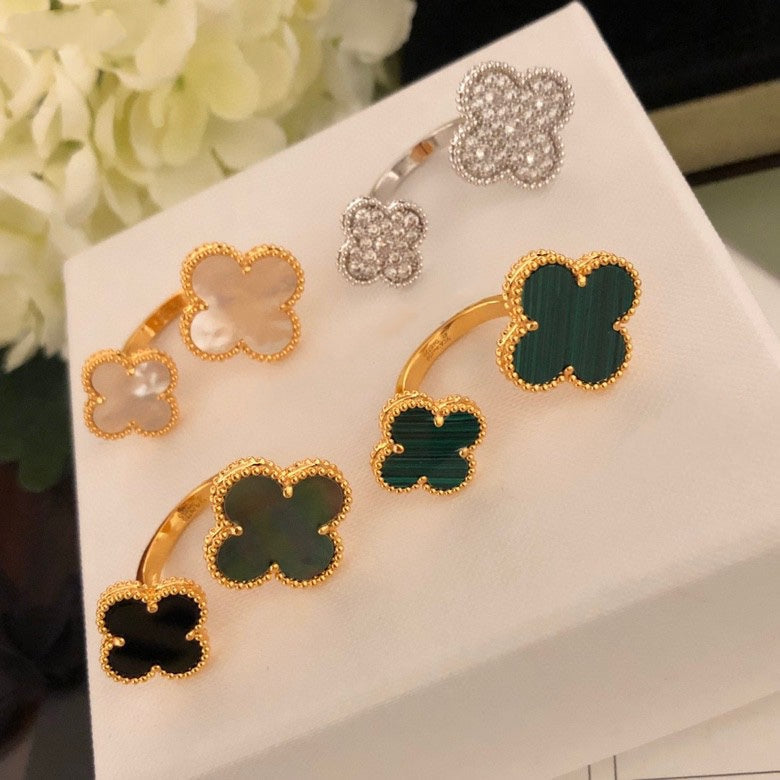 [Perla Lux]CLOVER BETWEEN THE FINGER RING