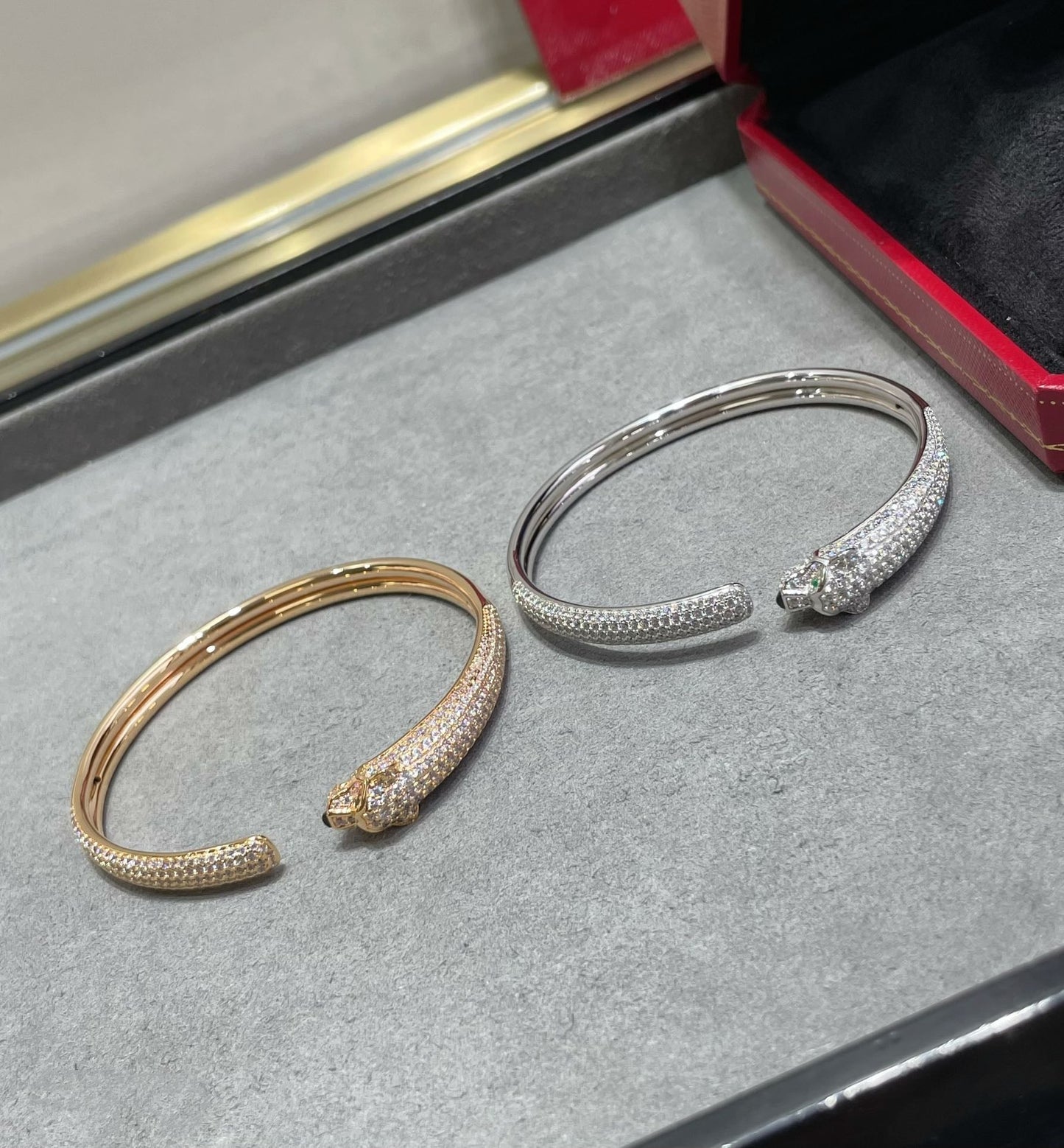 [Perla Lux]PANTHERE FULL DIAMOND OPEN BRACELET