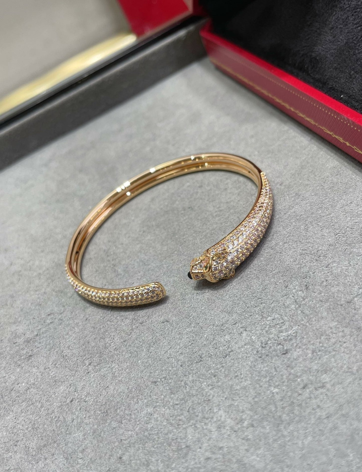 [Perla Lux]PANTHERE FULL DIAMOND OPEN BRACELET