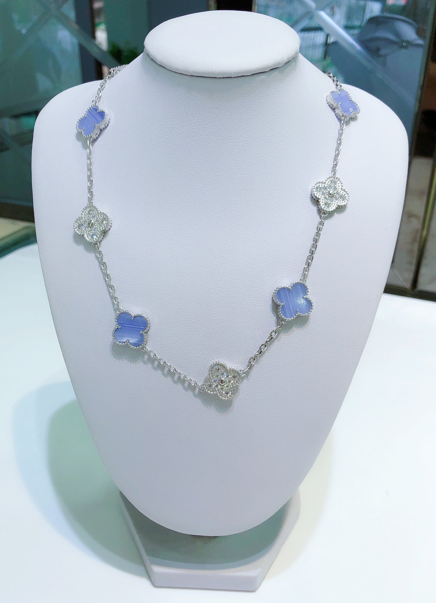 [Perla Lux]CLOVER 10 MOTIFS CHALCEDONY DIAMONDS SILVER NECKLACE