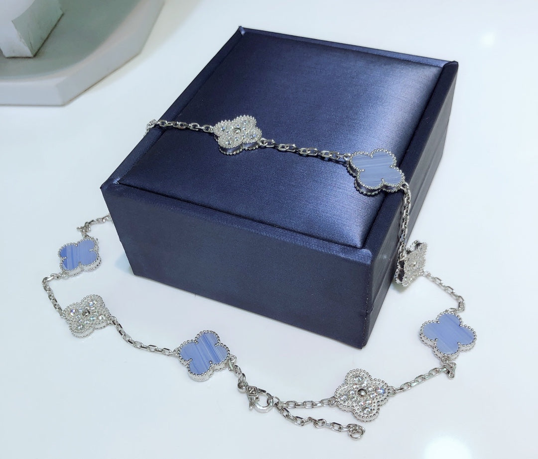 [Perla Lux]CLOVERS THE 10-MOTIFS CHALCEDONY DIAMONDS SILVER NECKLACE