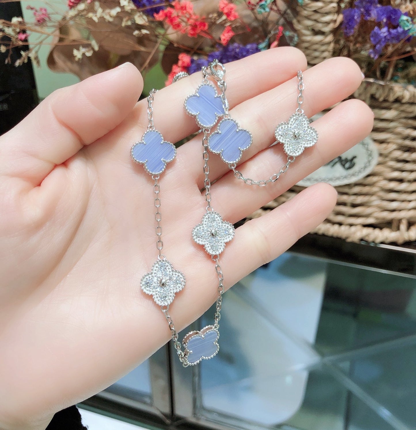 [Perla Lux]CLOVER 10 MOTIFS CHALCEDONY DIAMONDS SILVER NECKLACE