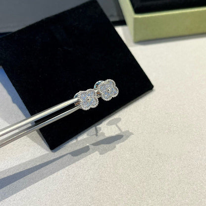 [Perla Lux]CLOVER MINI DIAMOND STUD EARRINGS