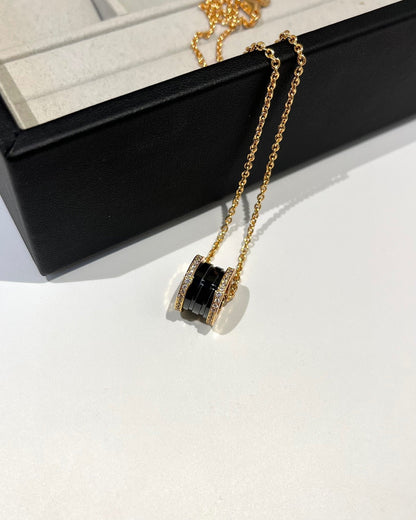 [Perla Lux]ZERO 1 BLACK CERAMIC DIAMOND PINK GOLD NECKLACE