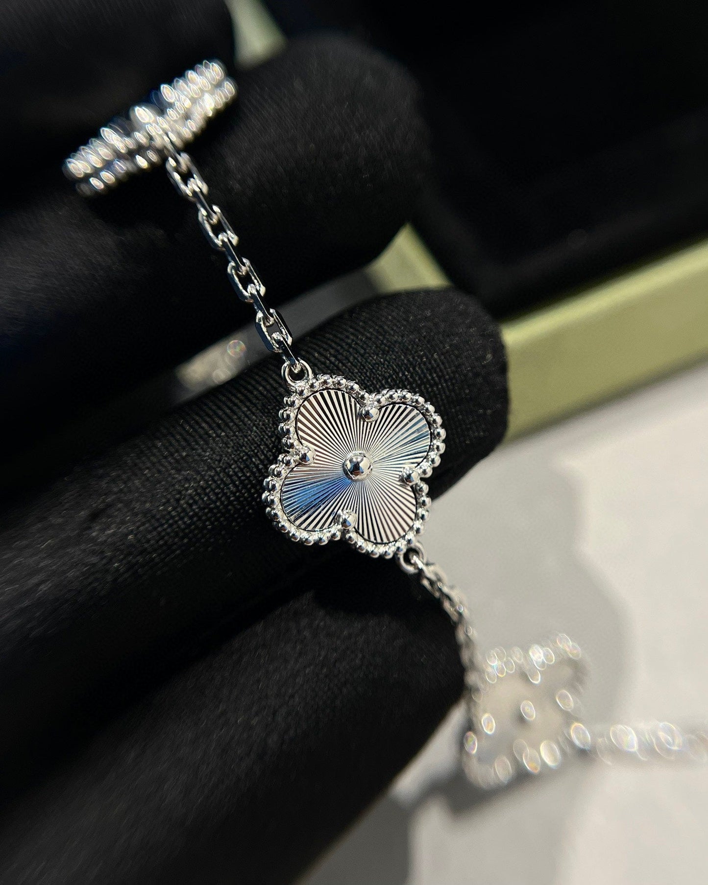 [Perla Lux]CLOVER SILVER 5 MOTIFS BRACELET